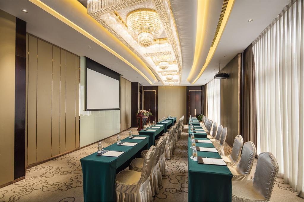 Royal Century Hotel Sanghaj Kültér fotó