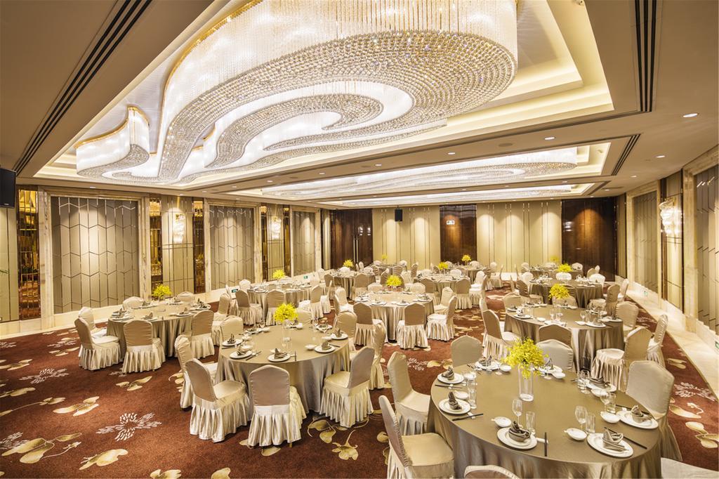 Royal Century Hotel Sanghaj Kültér fotó